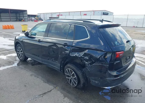 2019 Volkswagen Tiguan 2.0T Se/2.0T Sel/2.0T Sel R-Line/2.0T Sel R-Line Black из США, поврежденный, VIN 3VV2B7AX0KM189726